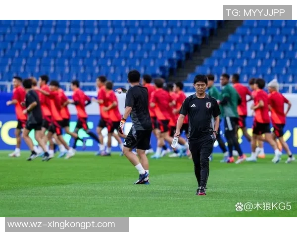 实时新闻深度分析北京足球队防守反击战术的特点与应用策略