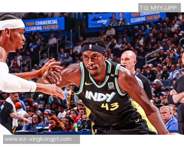 雷霆与尼克斯激战正酣NBA赛场精彩瞬间回顾与分析